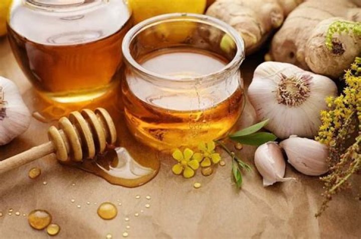 10 Benefits Of Ginger, Garlic, Turmeric & Cloves Combo Drink Public