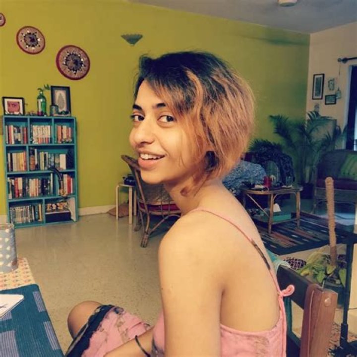 10 Best Indian Female Stand Up Comedians You Should Follow