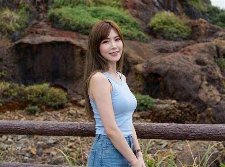 小賈斯汀與海莉抱孩溫馨合照,歌迷高喊期待全家福:家庭感太溫馨了! JUKSY 街星