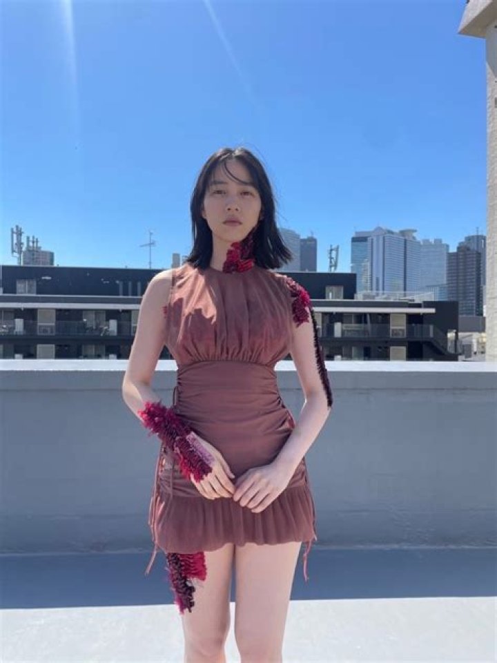 欅坂46・菅井友香の素の姿を撮影！&ldquo;休日&rdquo;テーマのグラビア披露 RBB TODAY