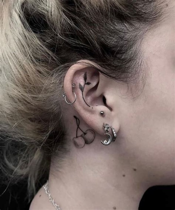 30+ Unique Behind The Ear Tattoo Ideas For Women Behind ear tattoos, Behind ear tattoo small