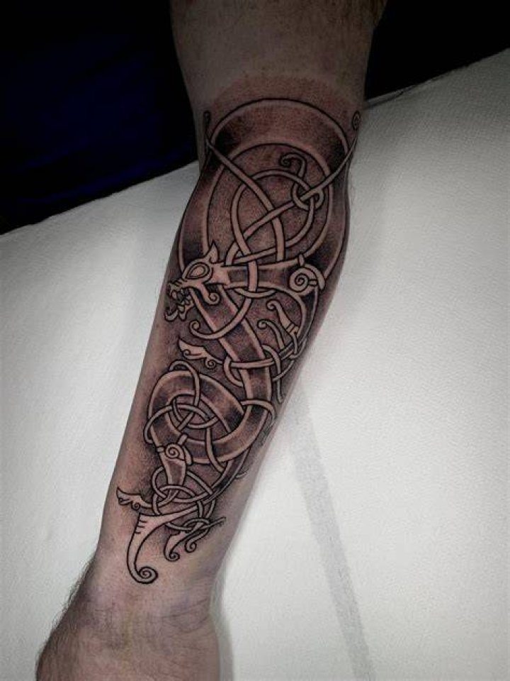 35 Beautiful Celtic Tattoo Designs