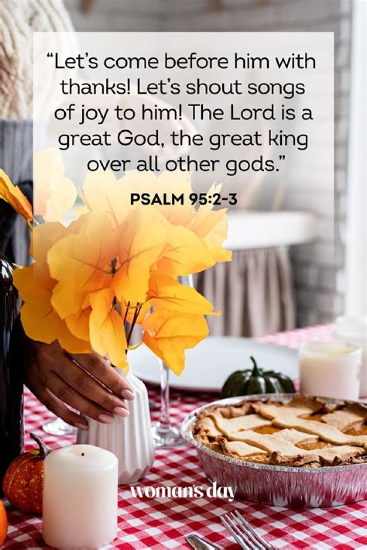 35 Great Thanksgiving Bible Verses For Gratitude and Giving Thanks