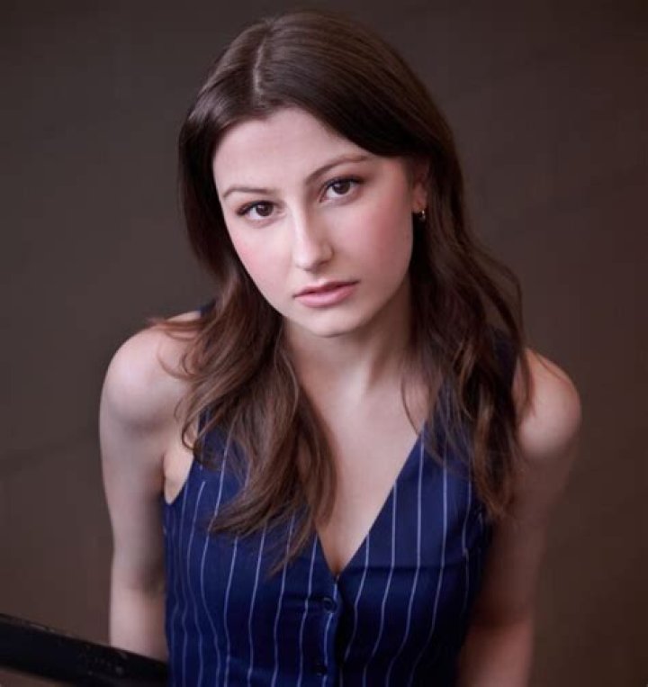 7 Hot Sexy Elizabeth Shoaf Bikini Pics