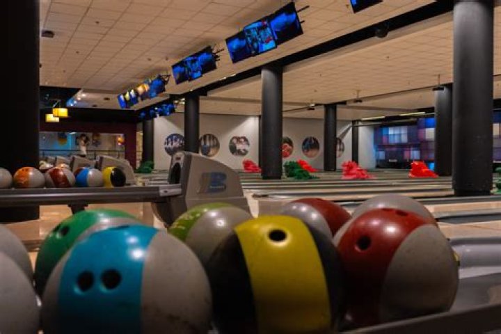 771 Fun & Dynamic Bowling Alley Name Ideas You'll Love in 2024