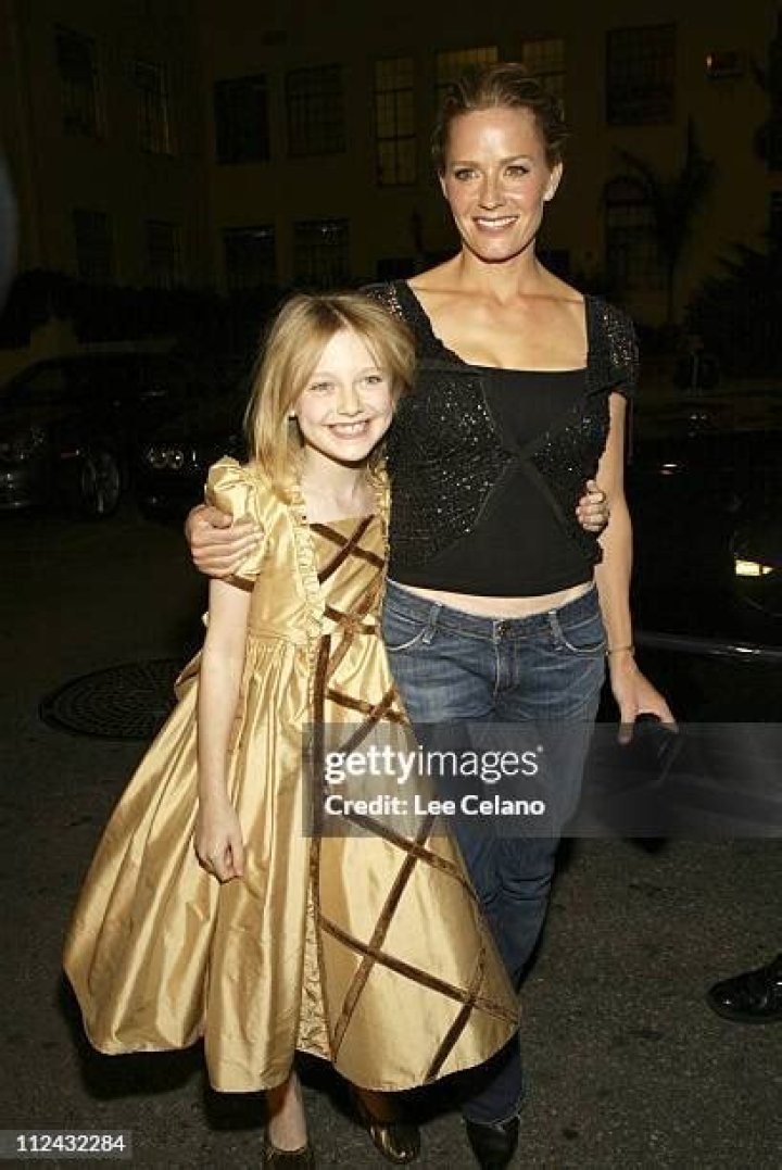 Actress Elisabeth Shue & Husband Davis Guggenheim At The 16th Annual