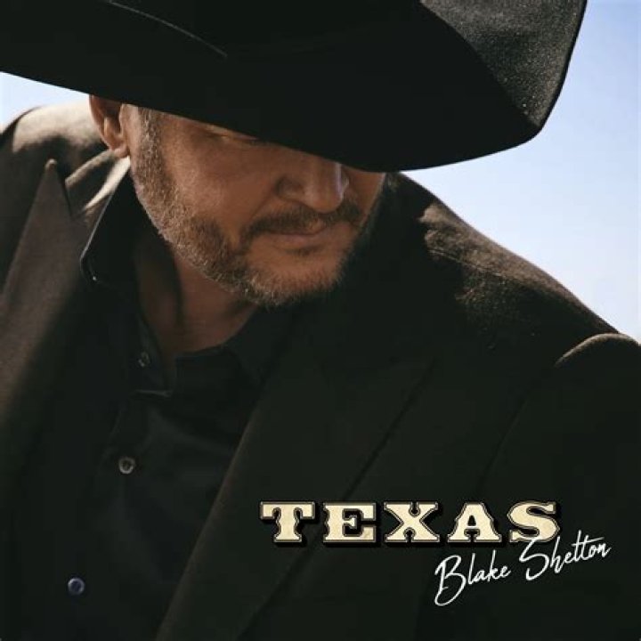 Age 41, Singer Blake Shelton Dating Anyone After the End of Two Married