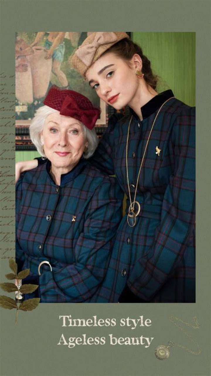 Ageless Style, Ageless Beauty, Iconic Women, Famous Women, Julie