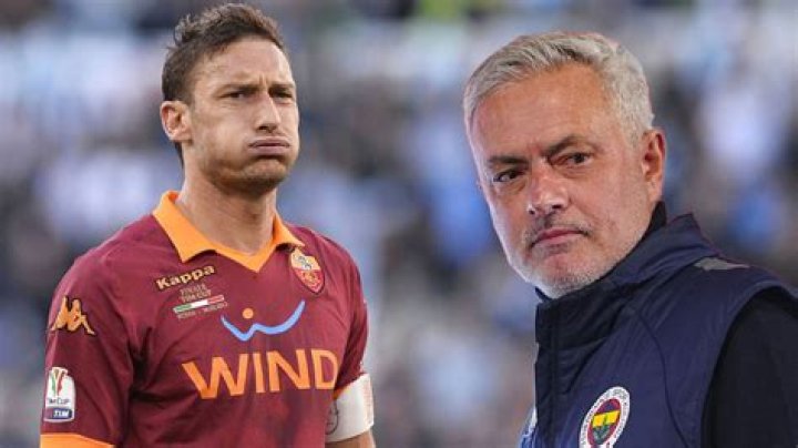 Aldatılan Roma Efsanesi Francesco Totti'yi Depresyonun Pen&ccedil;esinden