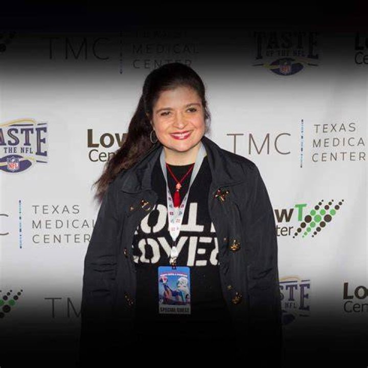 Alex Guarnaschelli's Boyfriend Chef Mike Popped the Question &mdash; Details