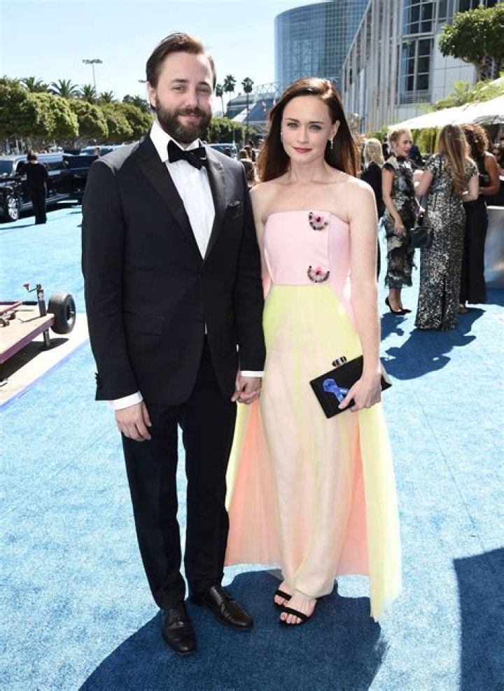 Alexis Bledel, Vincent Kartheiser Kids Exes Share 1 Son In Touch Weekly