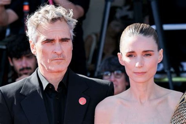 All About Joaquin Phoenix&rsquo;s 4 Siblings River, Rain, Liberty and Summer