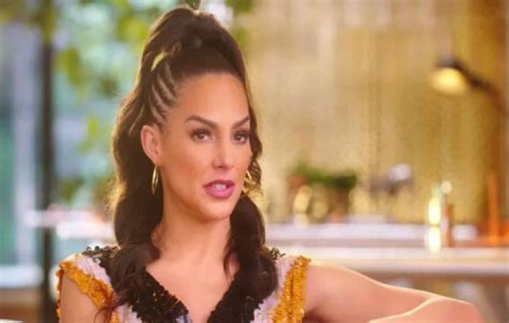 Amanza Smith age, Wiki, net worth, boyfriend, birthday and latest updates Kemi Filani News