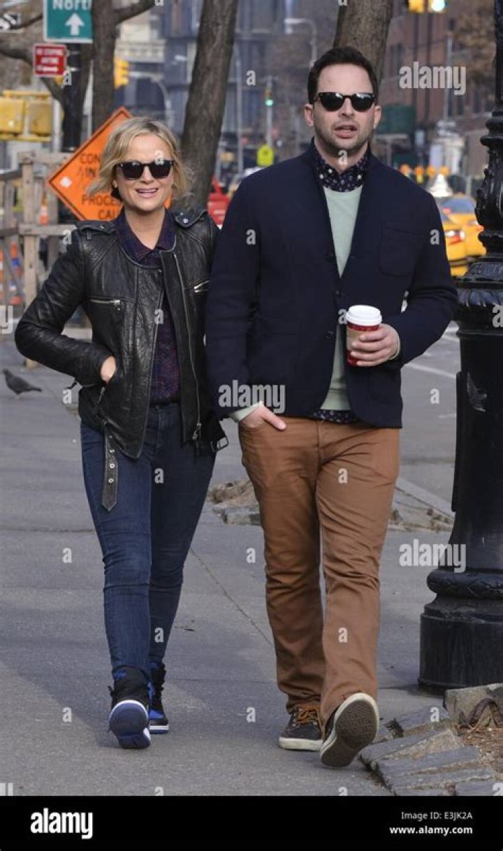 Amy Poehler & Nick Kroll Split Access Online