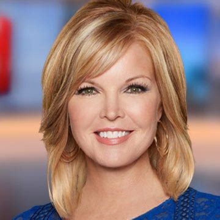 Amy Watson, Kentucky native, chokes up on air about school shootings