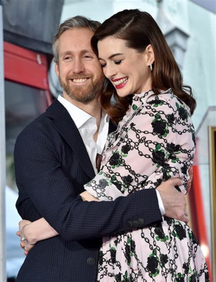Anne Hathaway and Adam Shulman new puppy into their family
