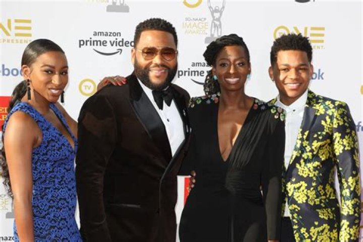 Anthony Anderson and Family Hit the Red Carpet at the 2019 NAACP Awards