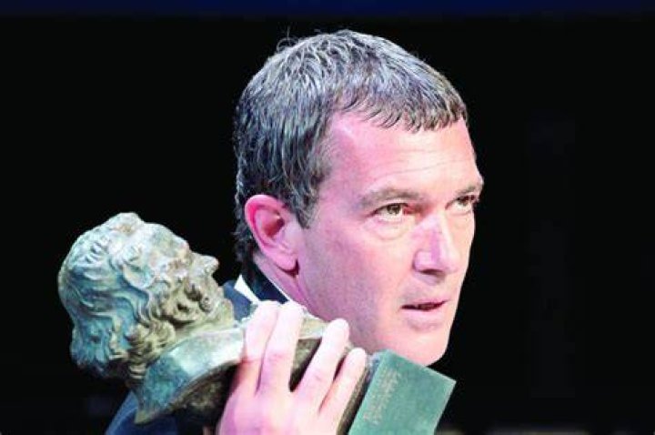 Antonio Banderas Swaps Film For Fashion With Stint At London’s Central Saint Martins Access Online