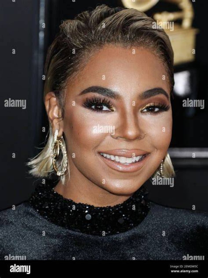 Ashanti shequoiya douglas hires stock photography and images Alamy