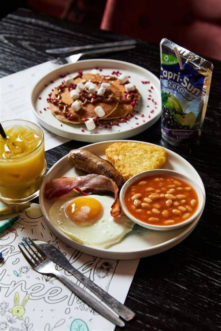 At D.C.’s ‘Magic Mike’inspired brunch, it’s all beefcake, with a side