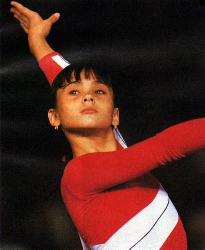 Aurelia Dobre Biography Facts, Childhood, Family Life & Achievements