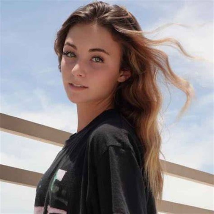 Ava Majury (TikTok Star) Wiki, Age, Boyfriend, Family, Facts & More Wikilifeteller The Famous