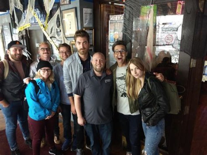 Awesome to meet my favorite crew r/goodmythicalmorning