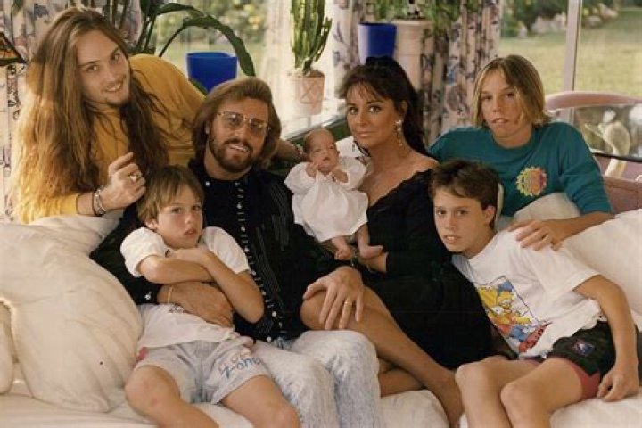 Barry Gibb says &lsquo;trapped&rsquo; Michael Jackson &lsquo;didn&rsquo;t know who his friends