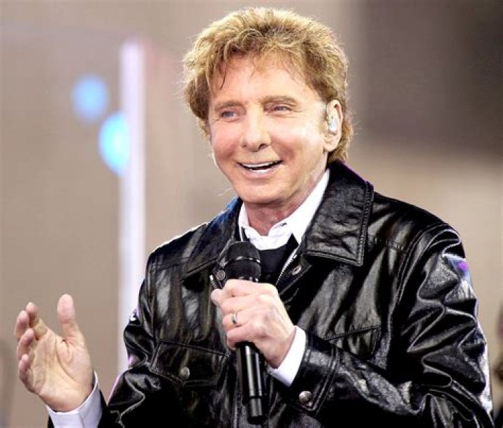 Barry Manilow Coming Out Was 'No News to Anybody Around Me'