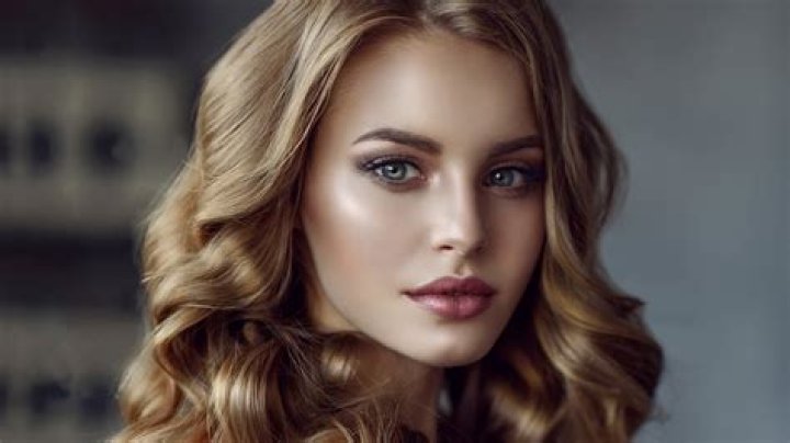 Beautiful Face Blonde Girl 4k Wallpaper,HD Girls Wallpapers,4k Wallpapers,Images,Backgrounds