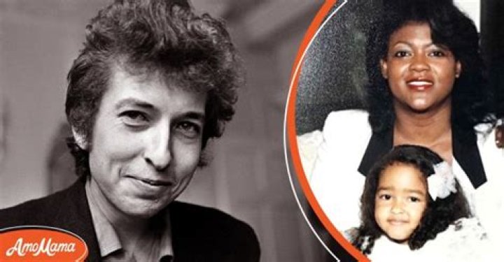 Bob and his daughter Desiree (90s) Bob Dylan Family, Folk Rock, Travelling Wilburys, Blowin' In