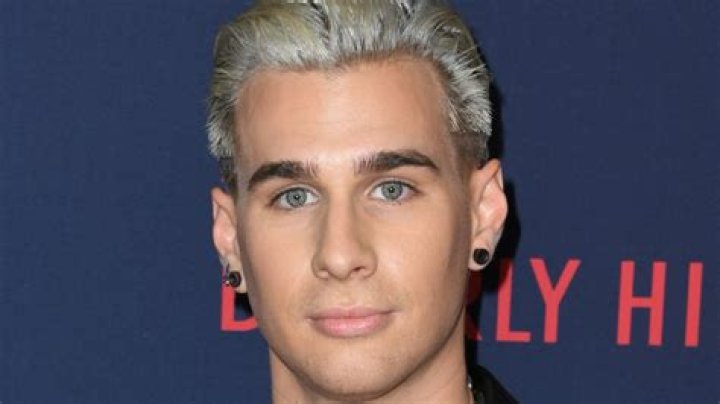 Brad Mondo Before Brad Mondo Bio Age Height Career Merchandise Salon Wife Net Worth Instagram