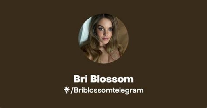 Bri Blossom Leaked Onlyfans Masturbate in car !!! Leak Vid Sex