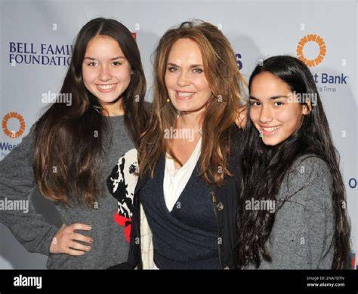 Catherine Bach & Daughters // 2015 Summer Spectacular Under the Stars