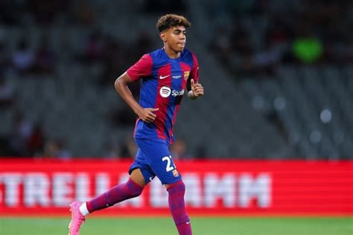 Champions League Lamine Yamal, el segundo debutante más joven de la