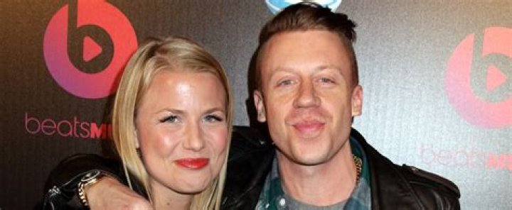 Chatter Busy Macklemore And Fiancee Tricia Davis Expect First Child