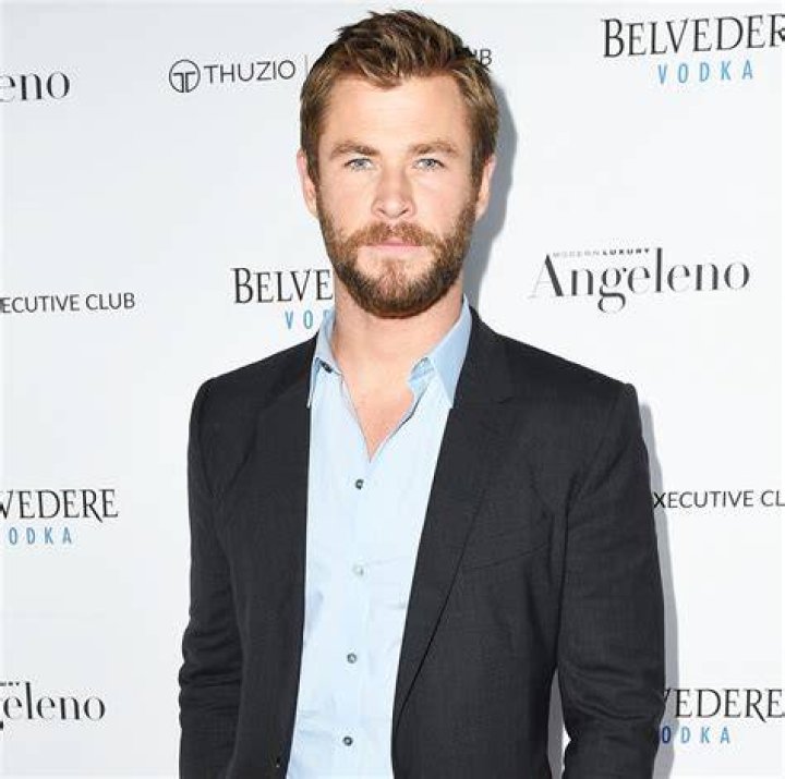 Chris Hemsworth Apologizes for Dressing as Native American, Says He
