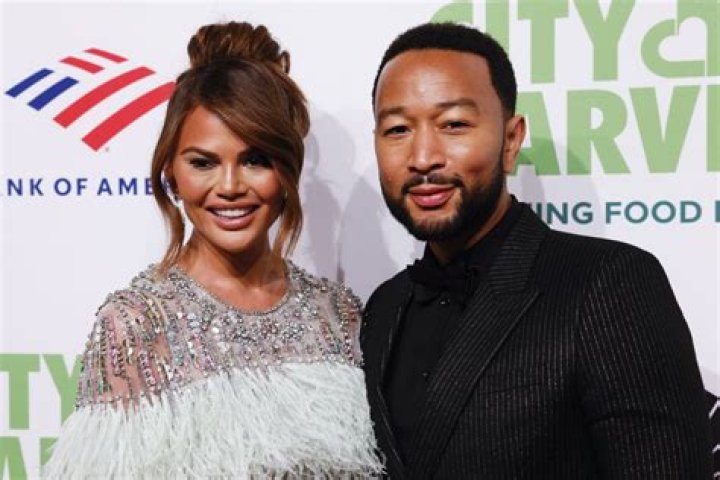 Chrissy Teigen, John Legend Share Photos Of New Baby Girl