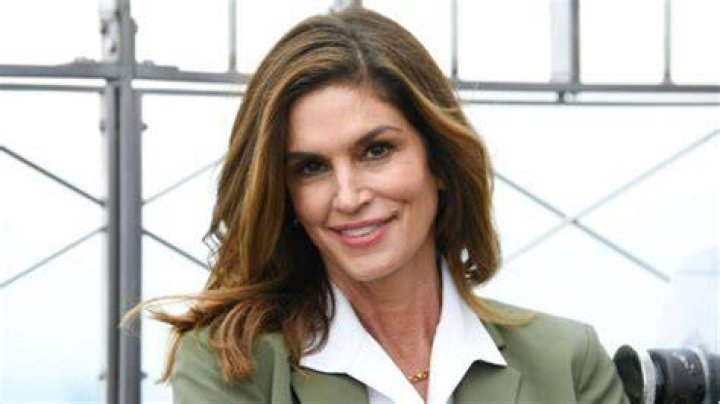 Cindy Crawford Net Worth 2024 Age, Husband, Salary and Home
