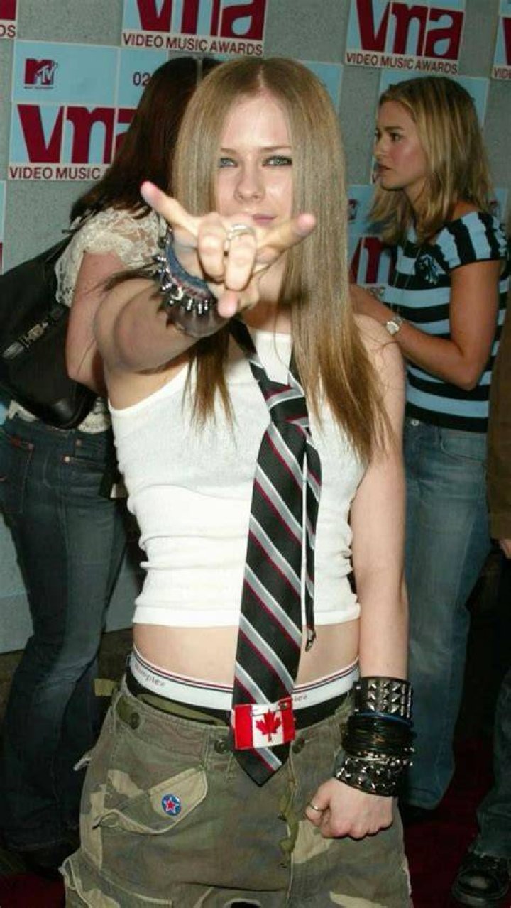 C&oacute;mo Avril Lavigne ayud&oacute; a muchas en su despertar l&eacute;sbico Homosensual