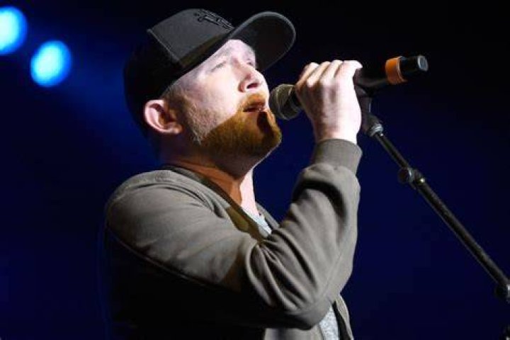 Cole Swindell Has Everything He Needs in 'Right Where I Left It'