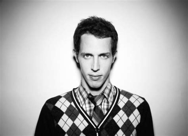 Comedian Tony Hinchcliffe Cancelled After Controversial Accusations GIANT FREAKIN ROBOT