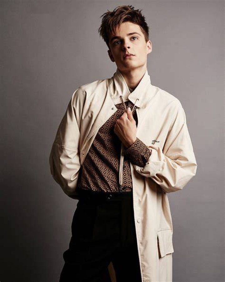 Corey Fogelmanis To Lead Tommy Dorfman Film ‘I Wish You All The Best’ Deadline