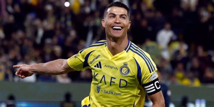 Cristiano Ronaldo's mother claims his son is BETTER than the Man United