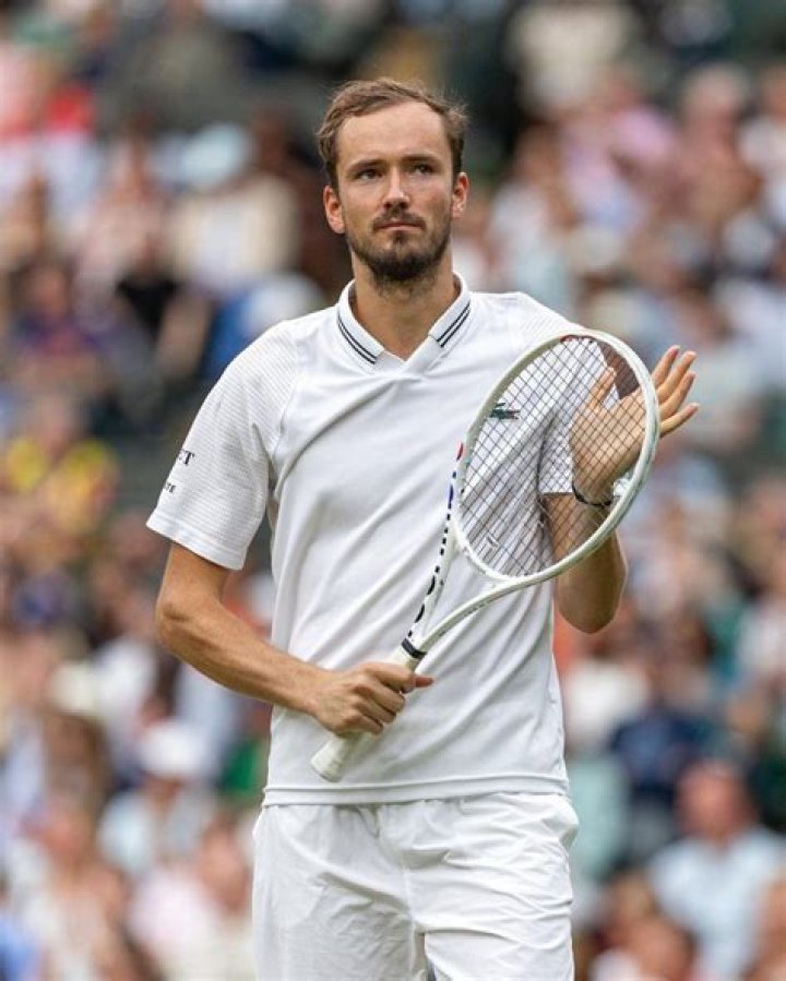 Daniil Medvedev Bio, Net worth, Career Titles , Age, Height