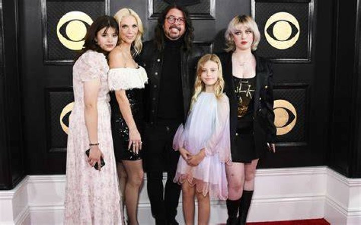 Dave Grohl Hits the Grammys 2023 with His Wife and Daughters