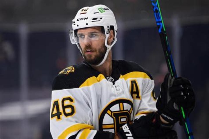 David Krejci leaves Bruins for home