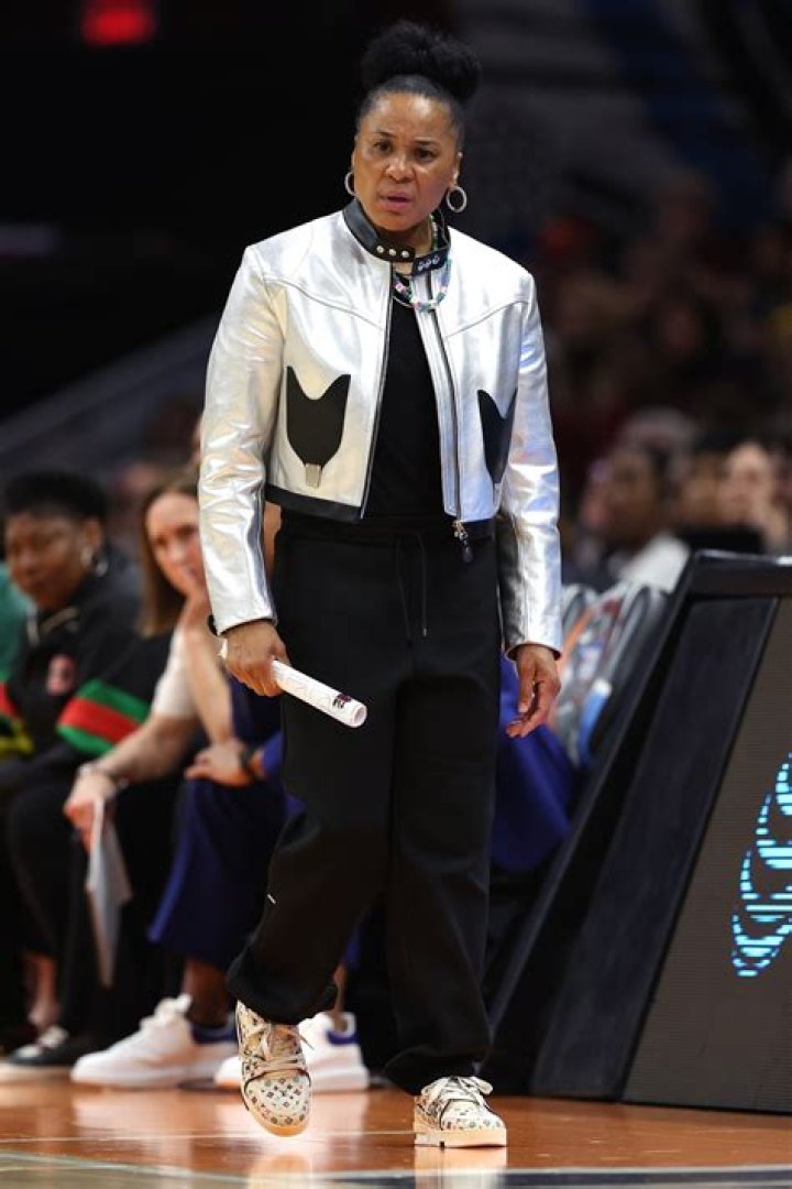 Dawn Staley parents Clarence Staley (father) and Estelle Staley (mother)