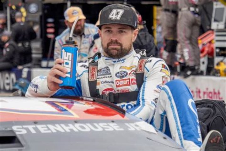 Daytona 500 champ Ricky Stenhouse Jr.'s Kroger sponsorship paying