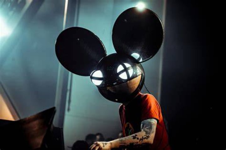Deadmau5 Net Worth (Updated March 2024) Age, Height, Career, Songs